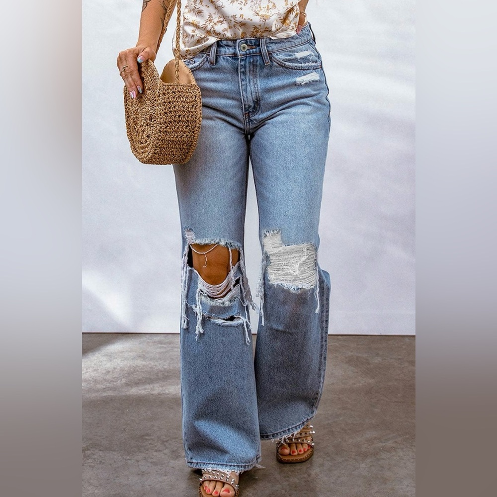Destroyed Wide Leg Jeans